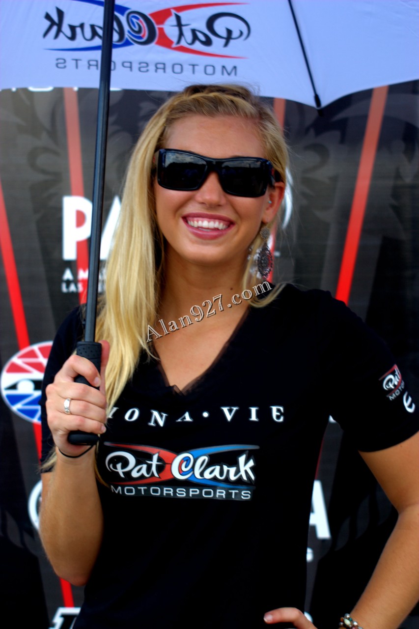 Girl And Style: Umbrella Girl